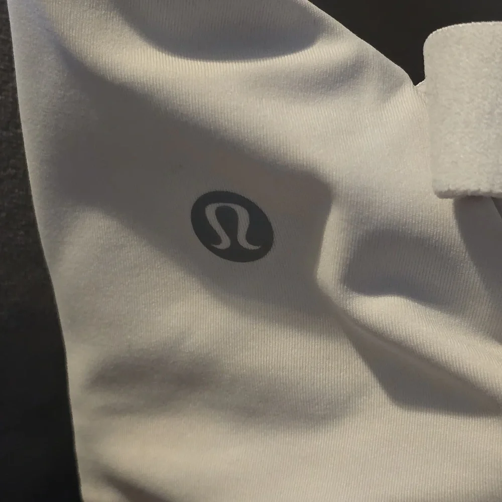Lululemon Athletica White Sports Bra - Picture 8 of 16